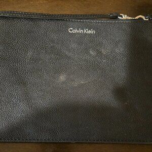 Cosmetic bag or hand bag